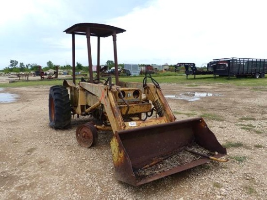 INDUSTRIAL TRAC WITH LOADER