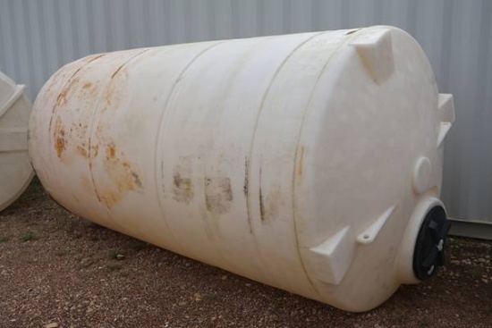 1500 GAL WATER TANK-SALVAGE CRACKED TOP