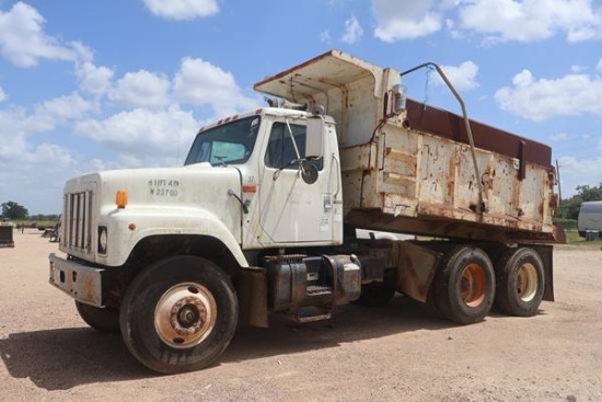2019 INTERNATIONAL NAVISTAR DUMP TRUCK