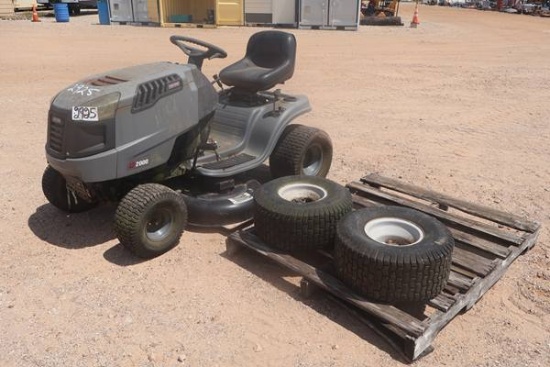 CRAFTSMAN LT2000 RIDING MOWER W/36" DECK AND