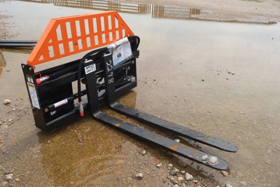 QUICK ATTACH WOLVERINE HYDRAULIC PALLET FORKS
