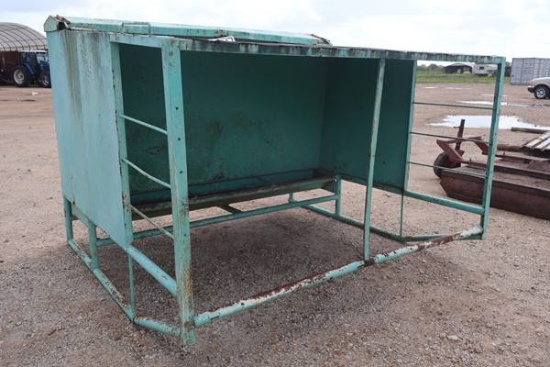 7' X 7' CREEP FEEDER