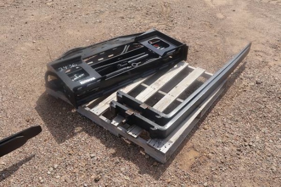 CAPTOK QT SKID STEER HYDRAULIC ADJUSTABLE FORKS
