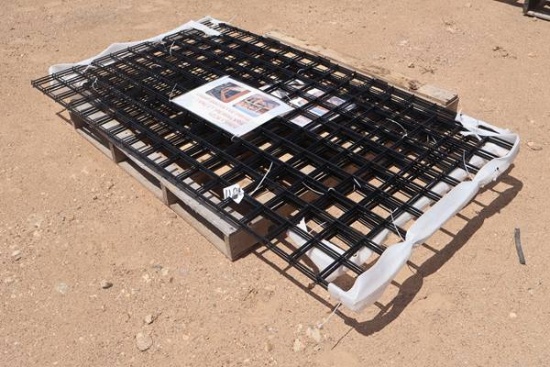 5 PANELS 36" X 72" BLACK METAL FENCE PANELS