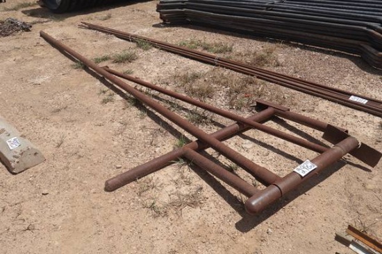 SINGLE RAIL 16' GATE MADE WITH 2 3/8 DRILL STEM