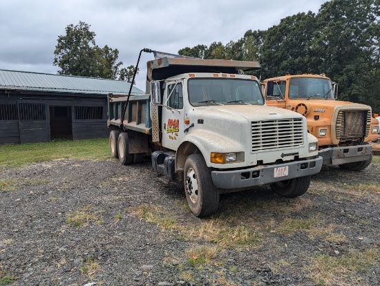 1999 International F-4900 Dump Truck