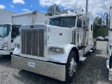 2002 Peterbilt 379 Sleeper Truck