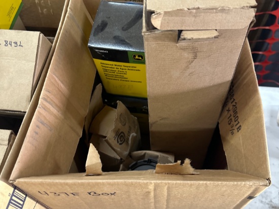 John Deere 437E Parts & Filters