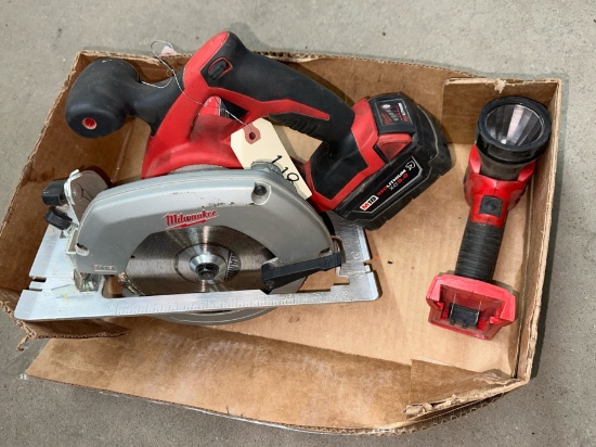 Milwaukee Lithium Skill saw & Light