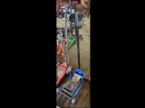 Blue Crewkine 3,000lb Hydraulic Jack