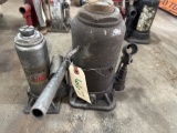 (2) Bottle Jacks