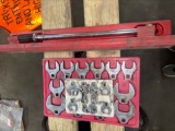 KD Tools Torque Wrench & Crowes Foot Wrench Tips