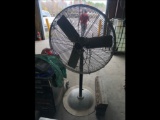 Central Pneumatic 30â€ Shop Fan
