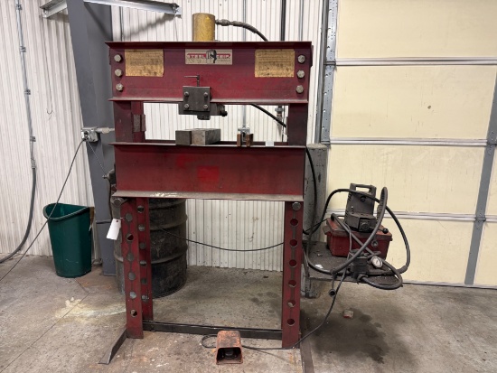 Steel Grip 5-Ton Hydraulic Press