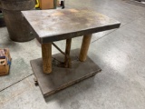 Hydraulic Work Table