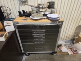 Rolling Ultra HD tool box