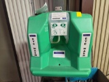 Eye wash station