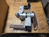 Pneumatic sander