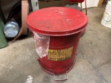 Trashcan/rag bin