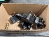 Lathe tool holders with mounts