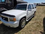 2000 Cadillac Escalade Multipurpose Vehicle (MPV)