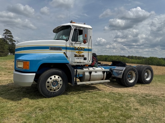 1996 Mack CH613 Truck
