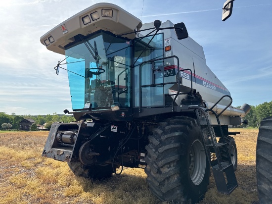 Agco Gleaner R52 Combine