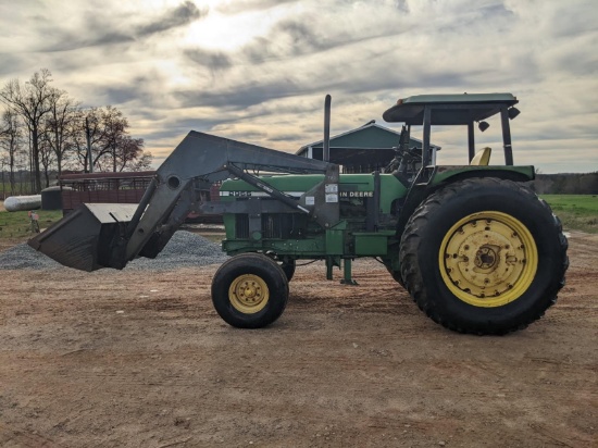 John Deere 2955 Tractor