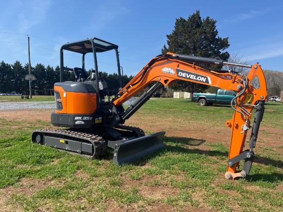 Develon DX35Z Mini Excavator -No Bucket