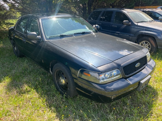 2010 Ford Crown Victoria Passenger Car