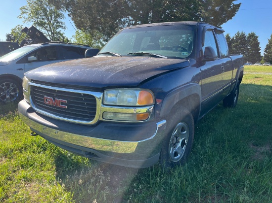 2000 GMC Sierra Pickup Truck