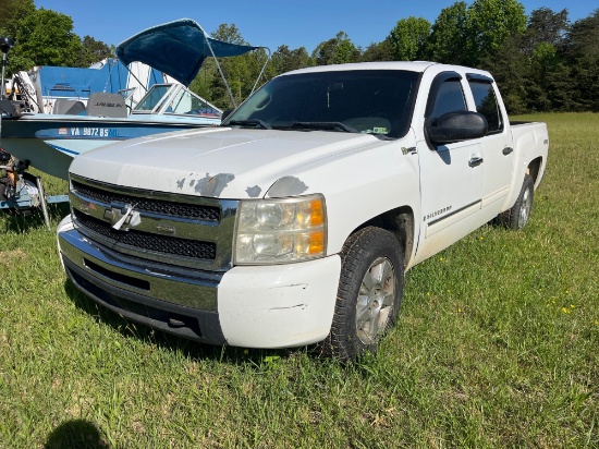 2009 Chevrolet Silverado Pickup Truck
