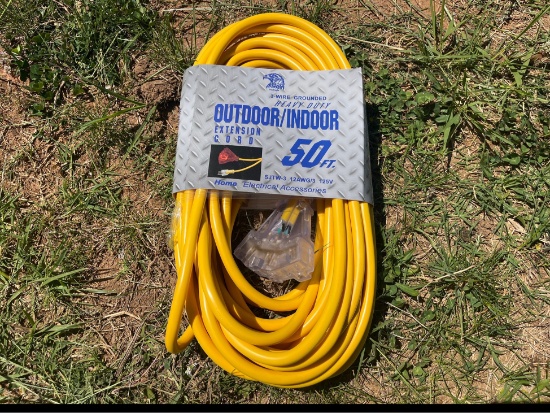 Heavy Duty Indoor/Outdoor 50ft Extension Chord