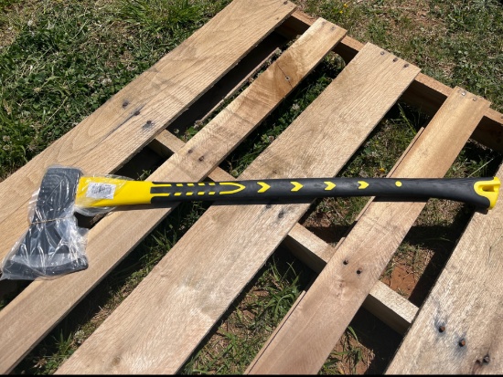 Rubber coated handle axe