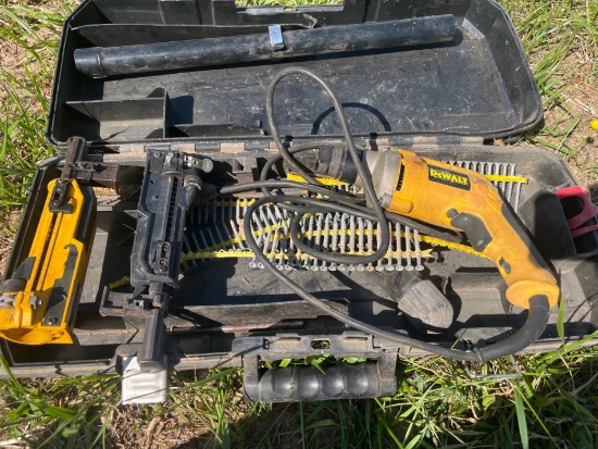 DeWalt Quik Drive screw system