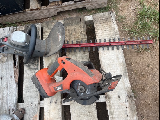 Task Force bush trimmer with Black&Decker Black & Decker Firestorm 18V Cordless Circular Saw