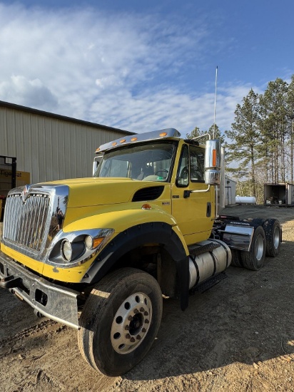 2013 International WorkStar 7600 Truck