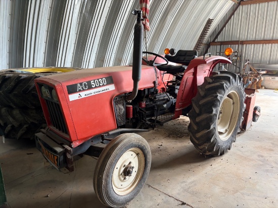 Allis-Chalmers AC 5030 Tractor