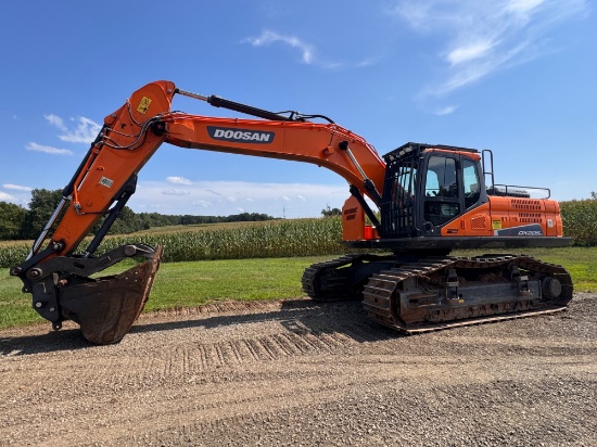 Doosan DX225LL-5 Excavator