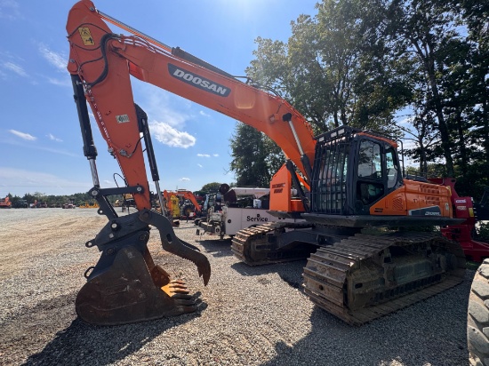 Doosan DX225LL-5 Excavator