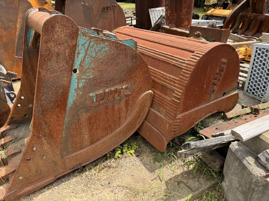 Lemac heavy-duty excavator buckets with tilt-rotator or tilting bucket/coupler mechanism