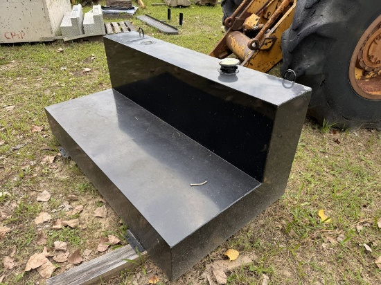 Delta industries 105 Gallon Truck Bed Fuel Tank