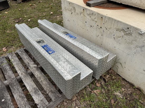 aluminum diamond-tread side mount truck tool boxes manufactured by UWS Agri Supply