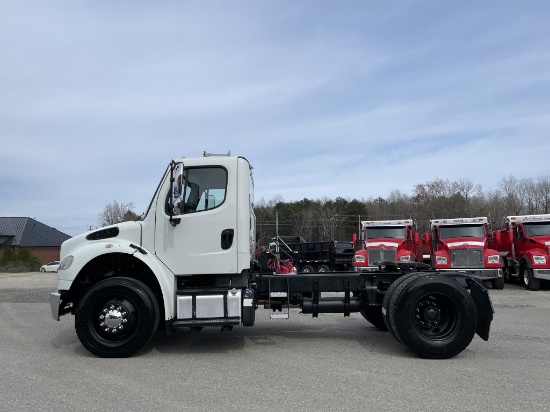 2014 Freightliner M2 106 Medium Duty Truck