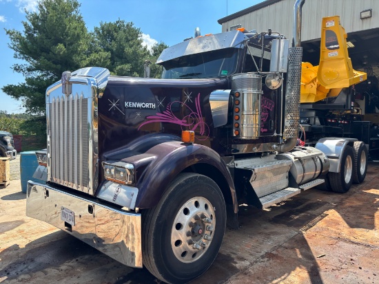 2015 Kenworth W900 Truck