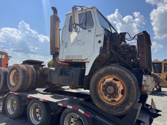 Spot truckDriver door does not stay closed