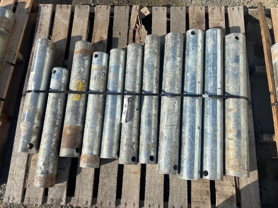 Pallet lot of laege metal pins