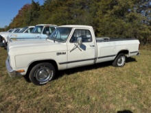 1985 Dodge D150 Pickup Pickup Truck Runs & Drives