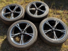 Four Ford Mustang GT Wheels on Dunlop Signature 255/40R19 Tires