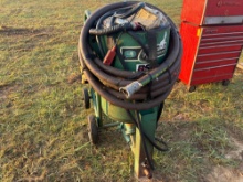 Clemco Series 2000 portable abrasive blast machine (sandblaster)